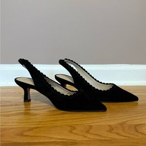 Pelle Moda 2” black heels with scalloped edges